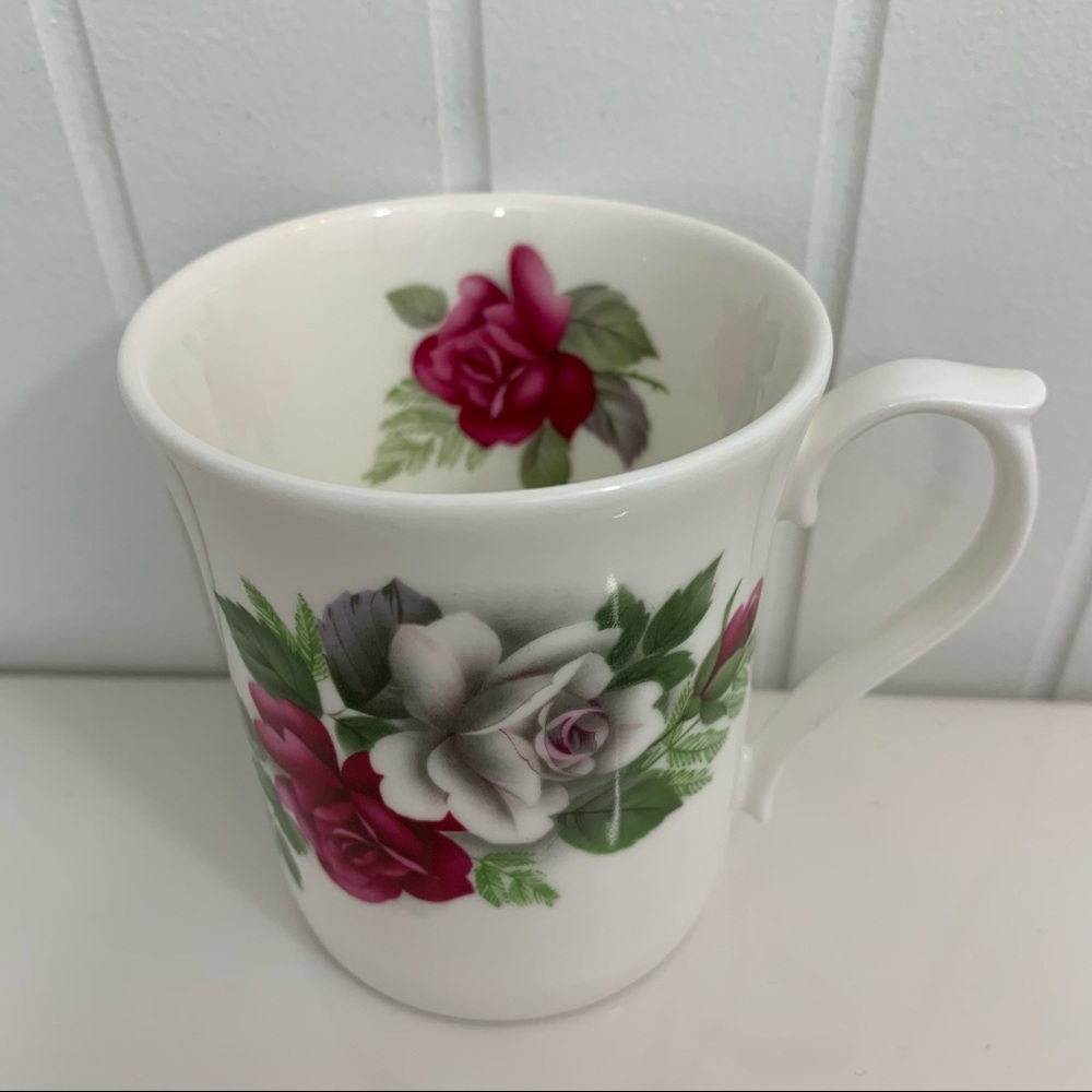 Elite Fine Bone China Roses Mug - Made in England